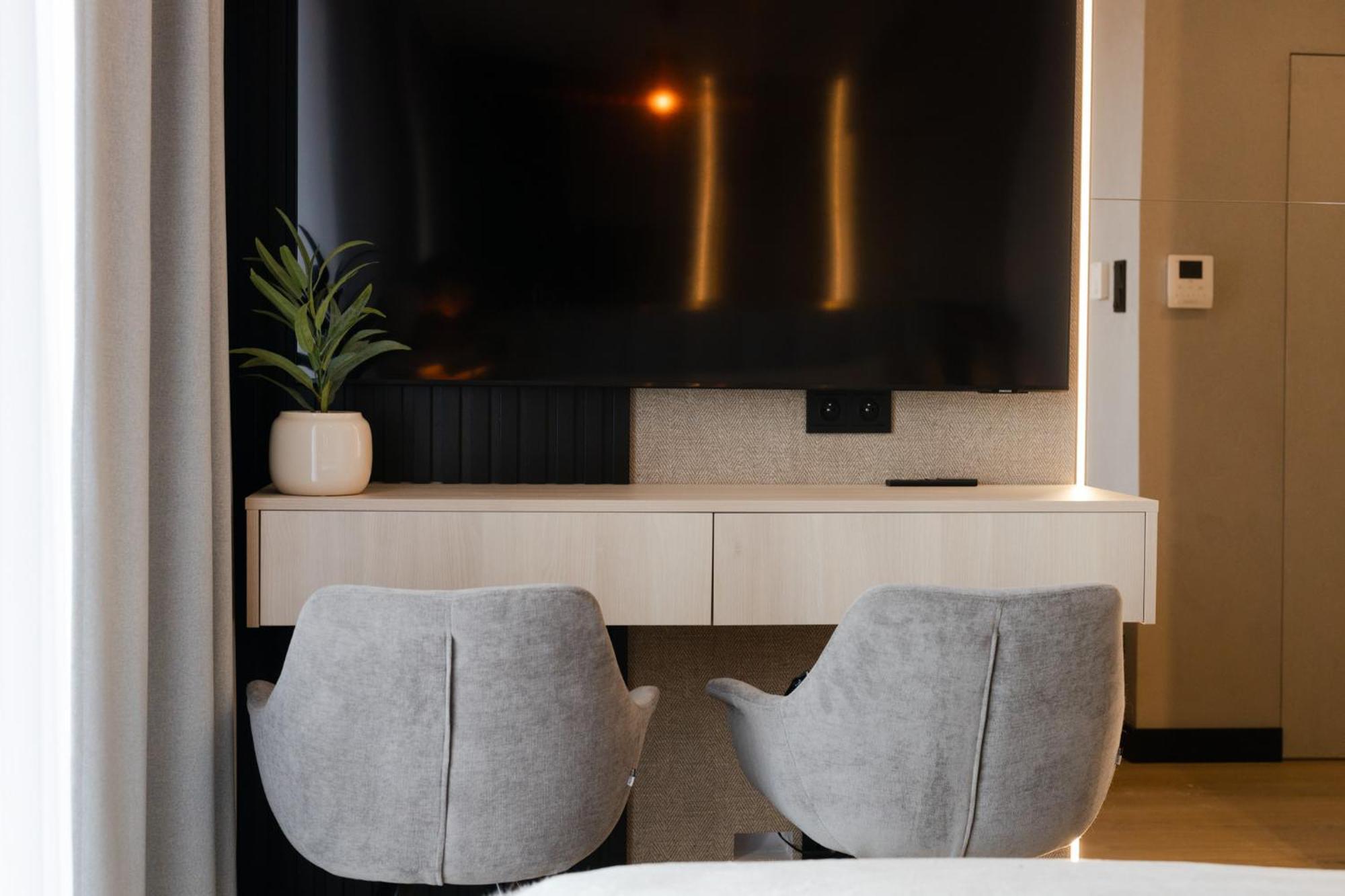 Apartment Skystudio Wola Warsaw